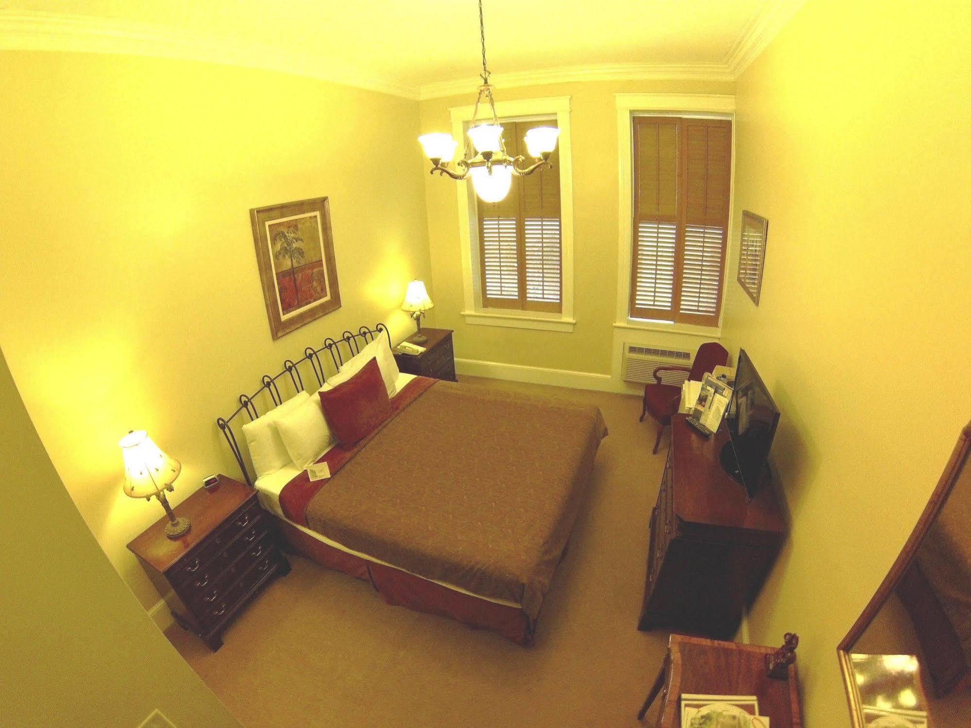 The Biltmore Greensboro Hotel Extérieur photo