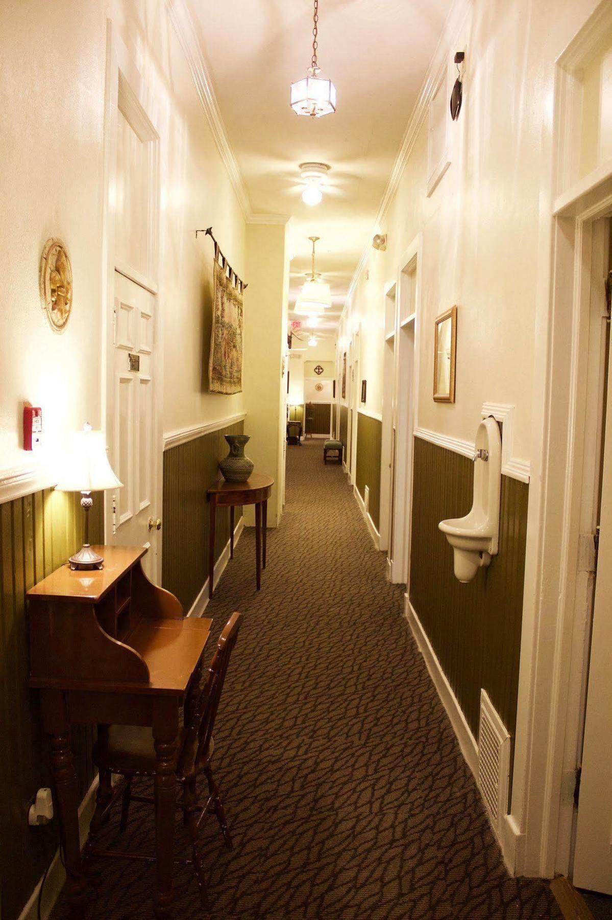 The Biltmore Greensboro Hotel Extérieur photo